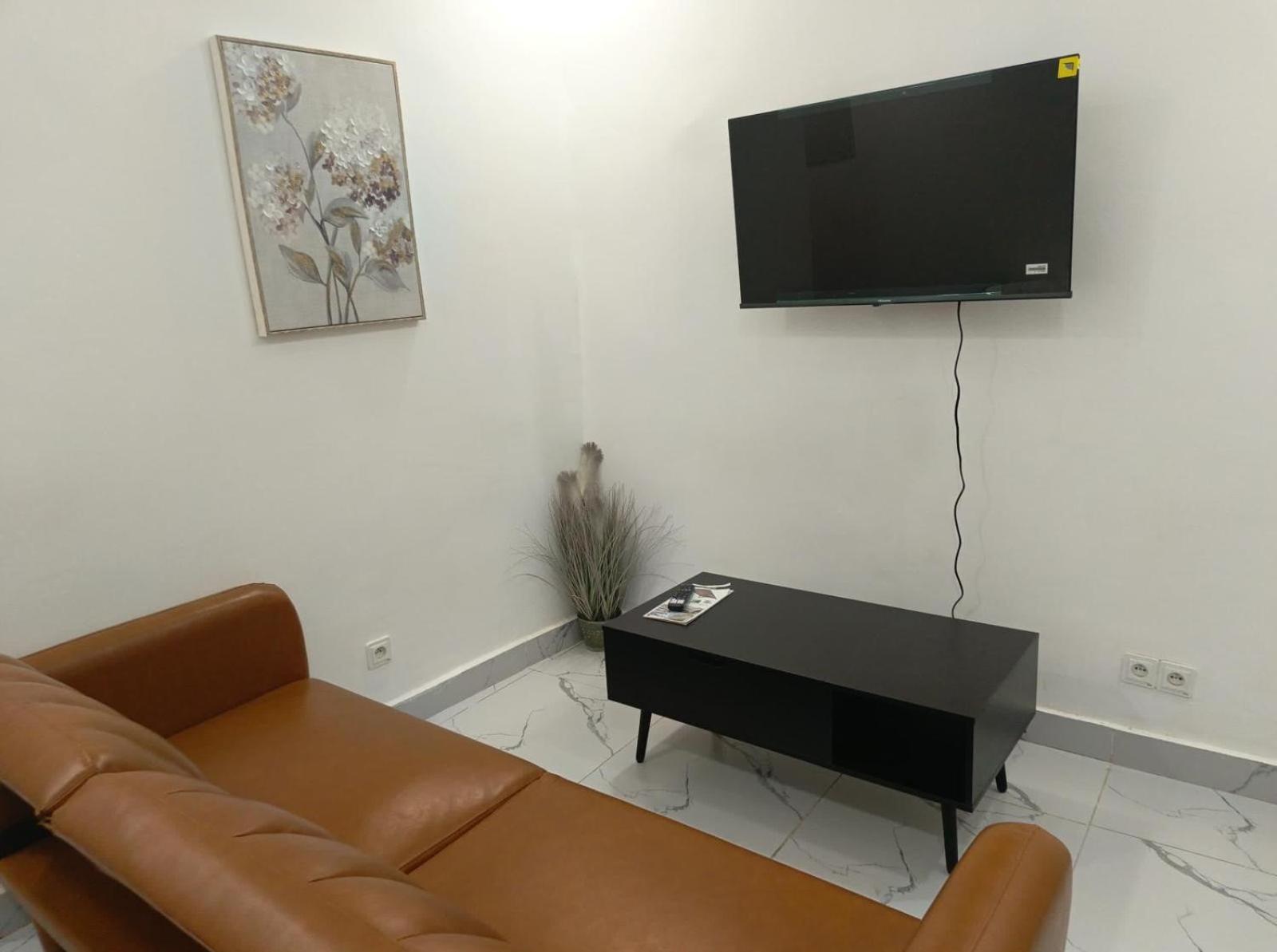 Les Francois Suites Kinshasa Extérieur photo